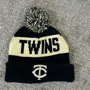 MLB Minnesota Twins Beanie Hat Cap Baseball Unisex Pom Pom Sports Caribou Collab